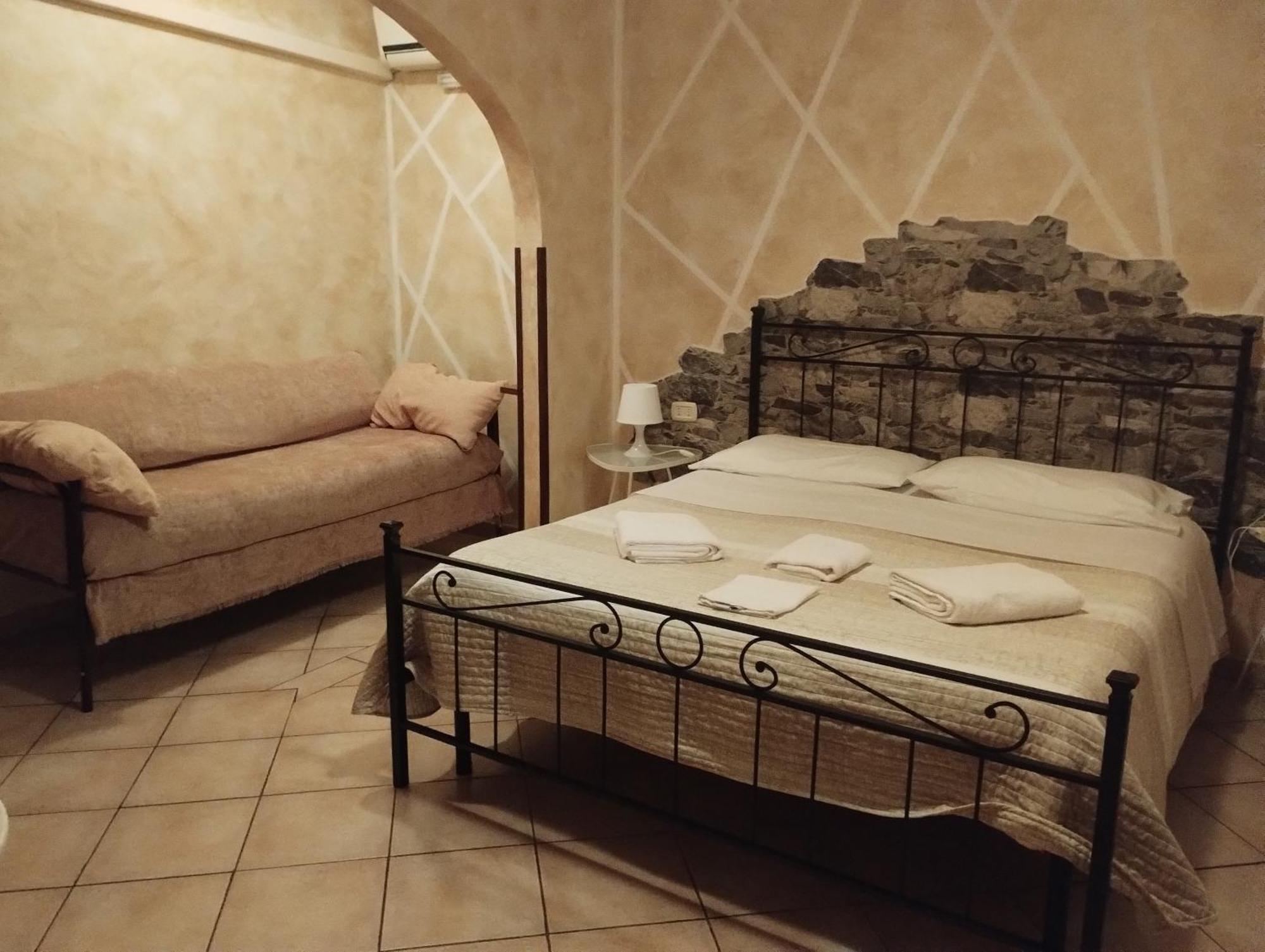 B&B Ar Colle 2 Valmontone Bagian luar foto